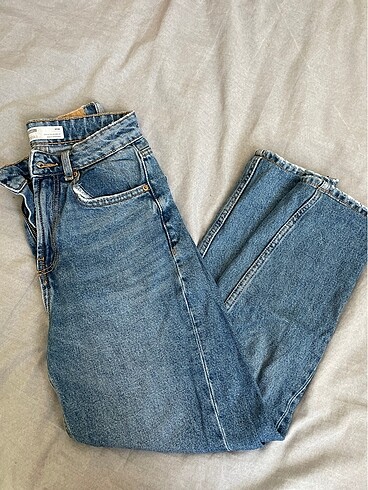 BERSHKA jean