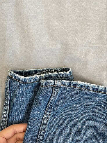 32 Beden BERSHKA jean