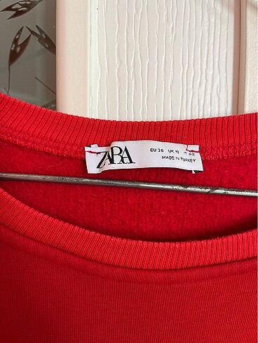 Zara Şardonlu sweatshirt