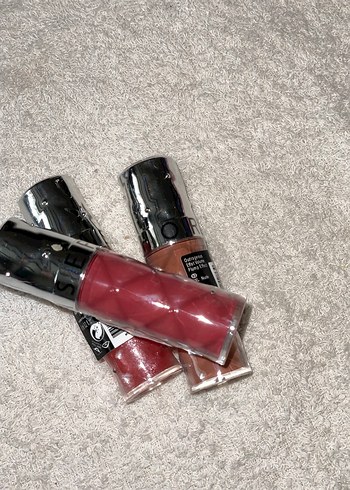 Sephora Koyu Kırmızı Ruj Parlatıcısı - Görsel 3