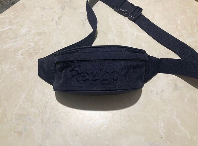 Reebok bel çantası