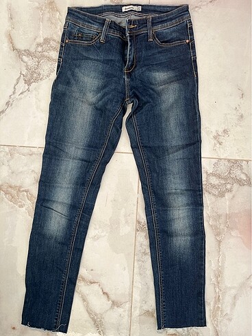 Stradivarius jean 36 beden pantolon