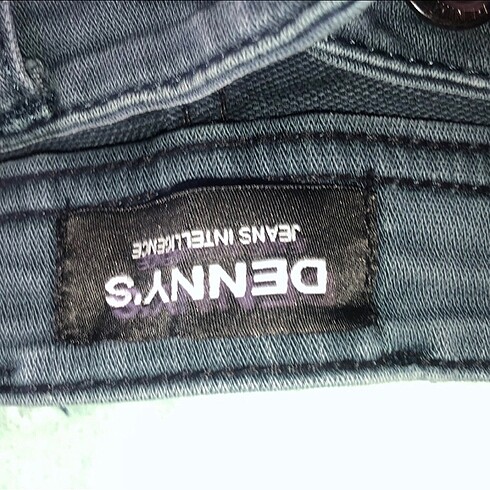 32 Beden Deenys Erkek pantolon?