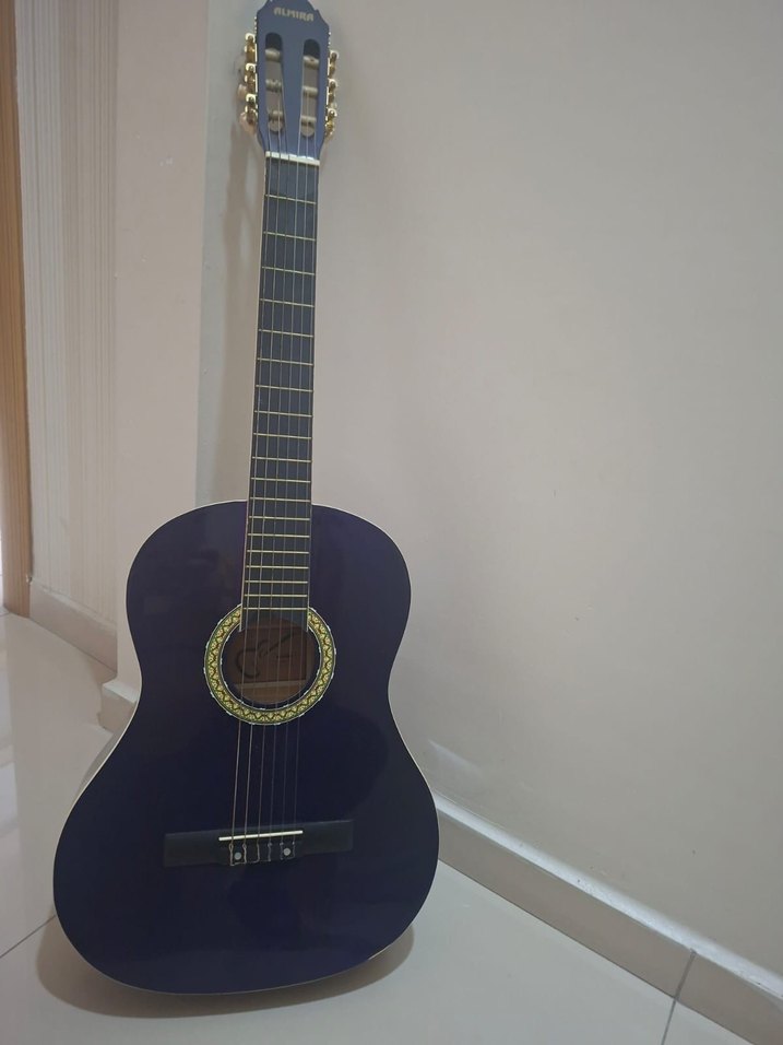 Koyu Mor Klasik Gitar - Görsel 2