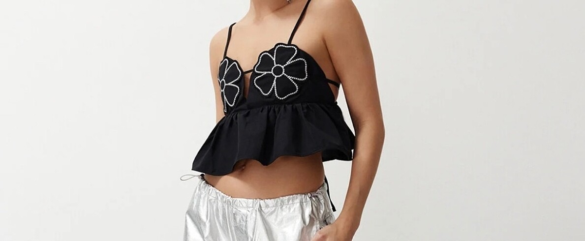 Trendyol & Milla Çiçekli şirin crop