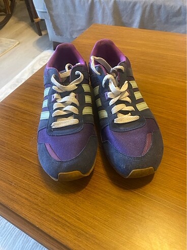 Adidas spor ayakkabı