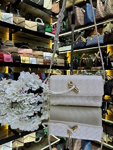 BOTTEGA VENETTA