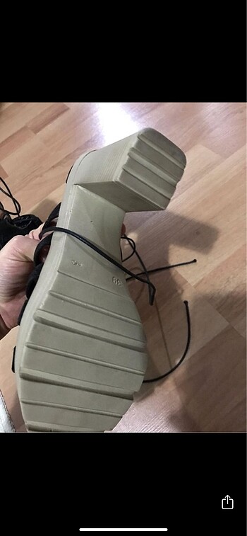 Siyah Topuklu Ayakkabı - Görsel 5