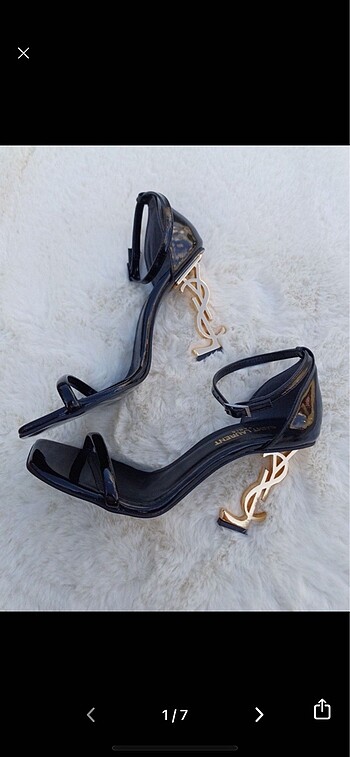 YSL topuklu ayakkabı