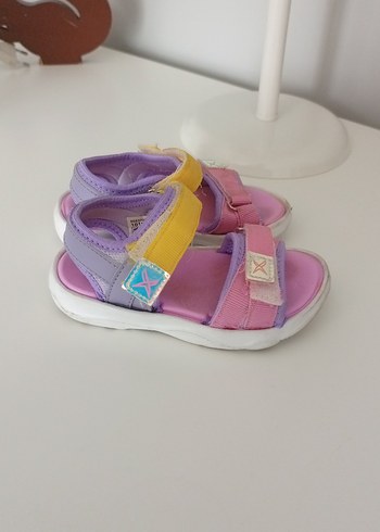 Kız Çocuk Pembe Renkli Cırt Cırtlı Sandalet - Görsel 2