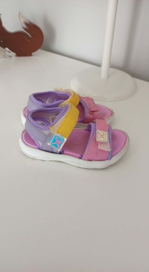 Kız Çocuk Pembe Renkli Cırt Cırtlı Sandalet - Görsel 2