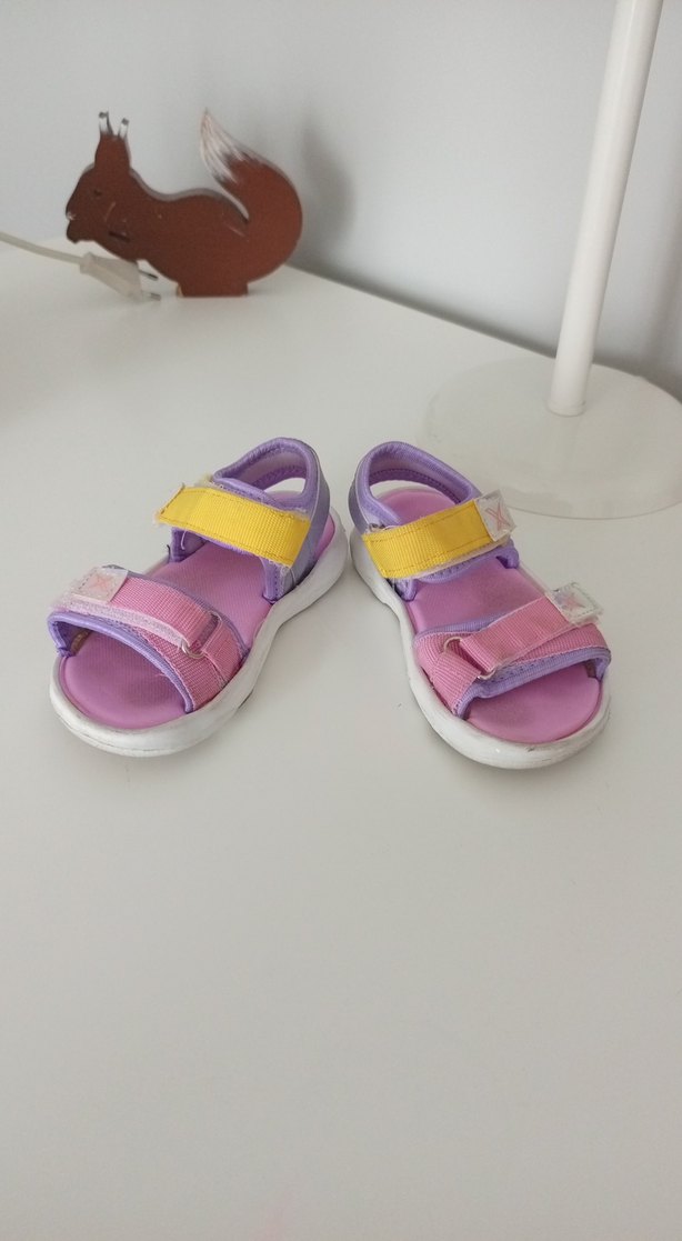 Kız Çocuk Pembe Renkli Cırt Cırtlı Sandalet - Görsel 4