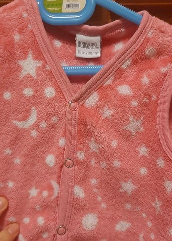 Kız Çocuk Pembe Düğmeli Yelek - Görsel 3