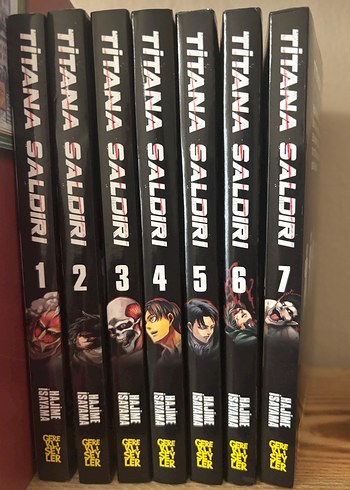Titana Saldırı 1-7 Cilt Seti