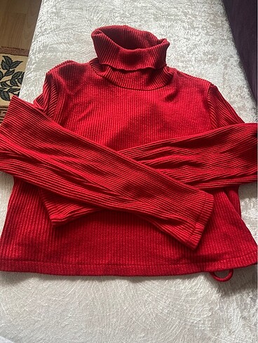 Bershka Crop kazak yeni gibi
