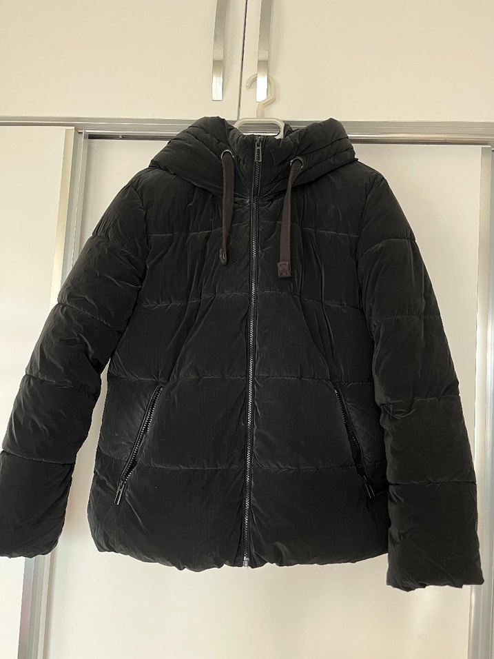 Siyah Fermuarlı Kadın Kışlık Mont - Görsel 3