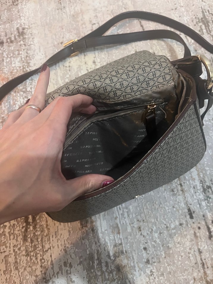 U.S. Polo Assn. Desenli Kahverengi Deri Çanta - Görsel 3