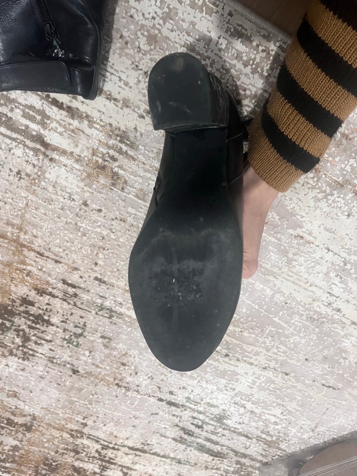 Yılan Desenli Tokalı Siyah Deri Topuklu Bot - Görsel 3