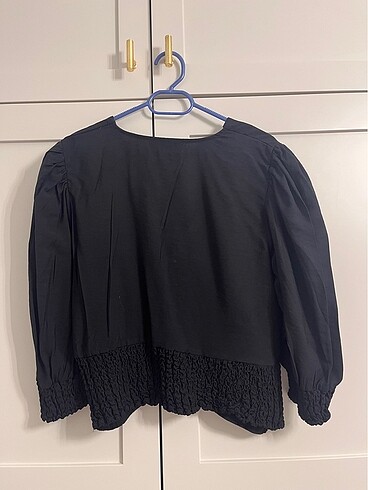 Siyah V yaka Bluz - Görsel 3