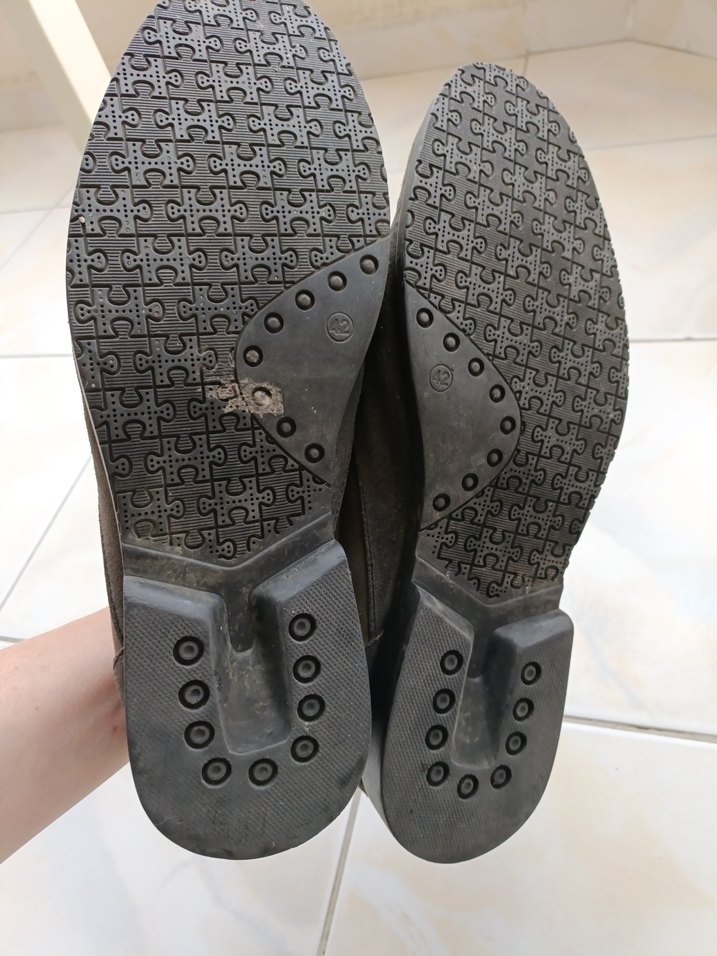 Gri Kahverengi Minimalist Erkek Ayakkabı - Görsel 4