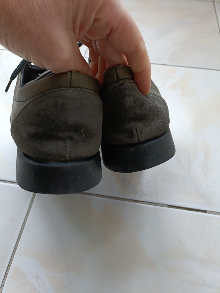 Gri Kahverengi Minimalist Erkek Ayakkabı - Görsel 3