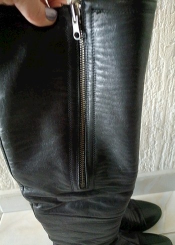 Deri Siyah Dizüstü Topuklu Çizme - Görsel 2