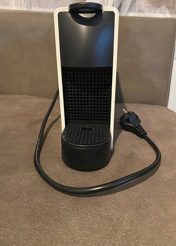 Nespresso Essenza Mini Siyah Kahve Makinesi - Görsel 2