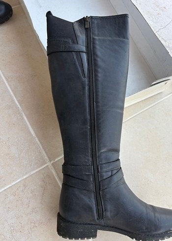 Siyah Deri Tokalı Dizüstü Bot - Görsel 3