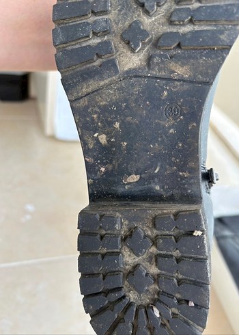 Siyah Deri Tokalı Dizüstü Bot - Görsel 6