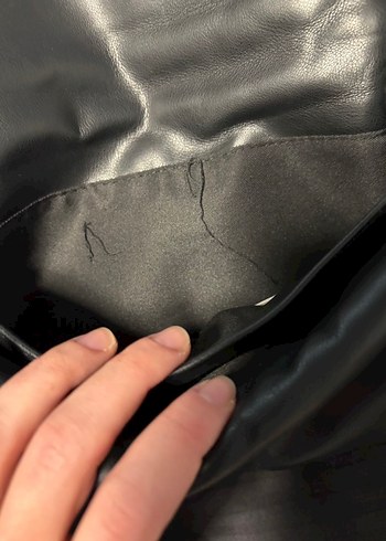 Siyah Deri Tokalı Kadın Çantası - Görsel 4