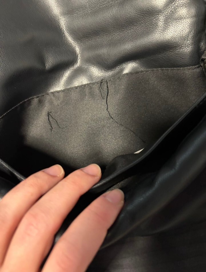 Siyah Deri Tokalı Kadın Çantası - Görsel 4