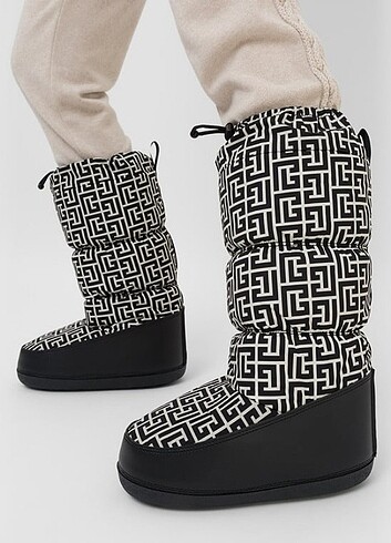 41 Beden BALMAIN PARIS - Unixes Monogram Padded Snow Boots 