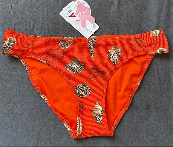 Suwen bikini altı