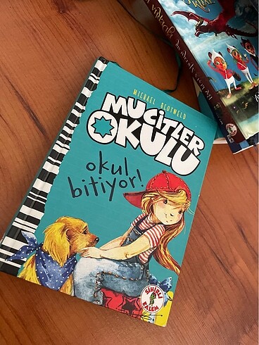 Beden Renk Mücitler okulu okul bitiyor
