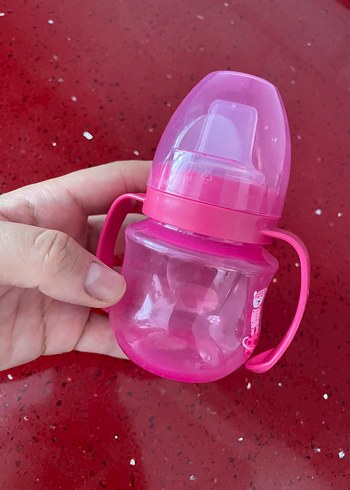 Pembe Bebek Biberonu, wee baby