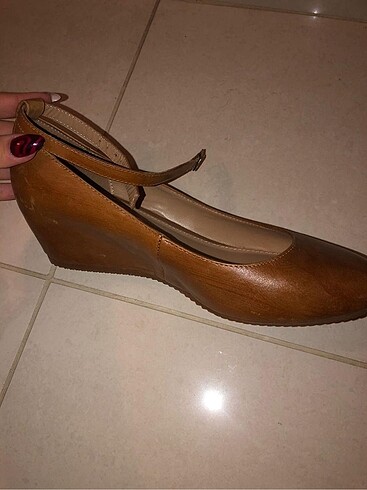 Aldo ALDO DOLGU TOPUKLU KADIN AYAKKABISI