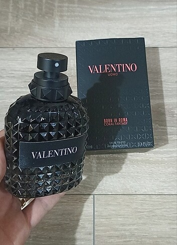 Valentino Uomo Born In Roma