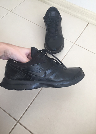 40 Beden siyah Renk Nike training spor ayakkabı 