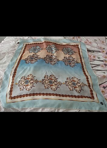 Vissona twill ipek eşarp 