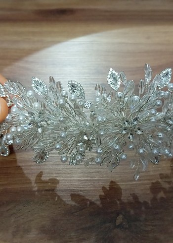 Beyaz Boncuklu Kadın Saç Aksesuarı 1 kere kullenilmis temiz - Görsel 2