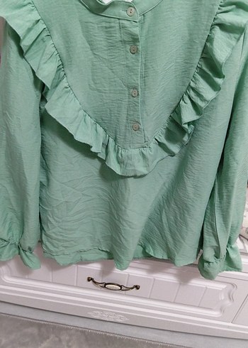 Kız Çocuk Fırfırlı Yeşil Keten Bluz - Görsel 3