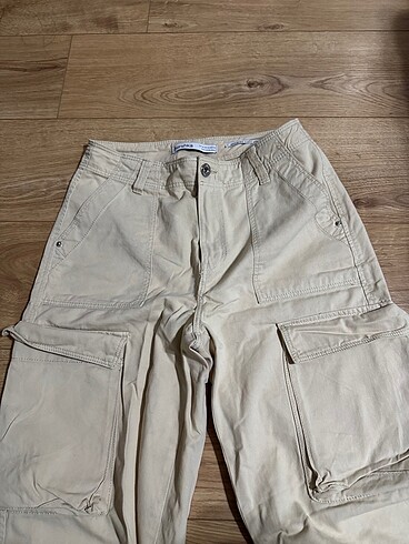 BERSHKA kargo jean