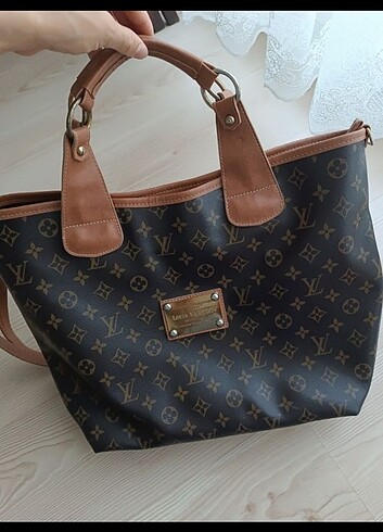 Louis Vuitton İnverteur Çanta 