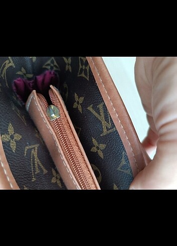  Beden Louis Vuitton İnverteur Çanta 