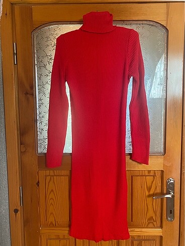 Kırmızı triko elbise