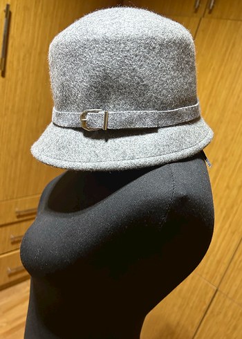 Gri Yün Kadın Şapka Tokalı - Görsel 2