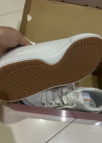 Beyaz Kadın skechers Spor Ayakkabı - Görsel 3