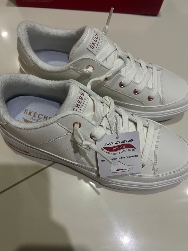 Beyaz Kadın skechers Spor Ayakkabı - Görsel 2