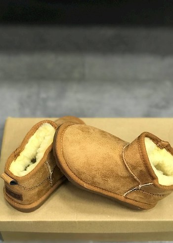 Ugg Kız Çocuk Kahverengi Süet Kürklü Bot