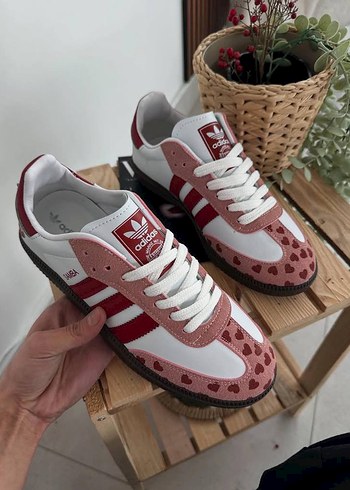 Pembe Desenli Adidas  Spor Ayakkabı - Görsel 2